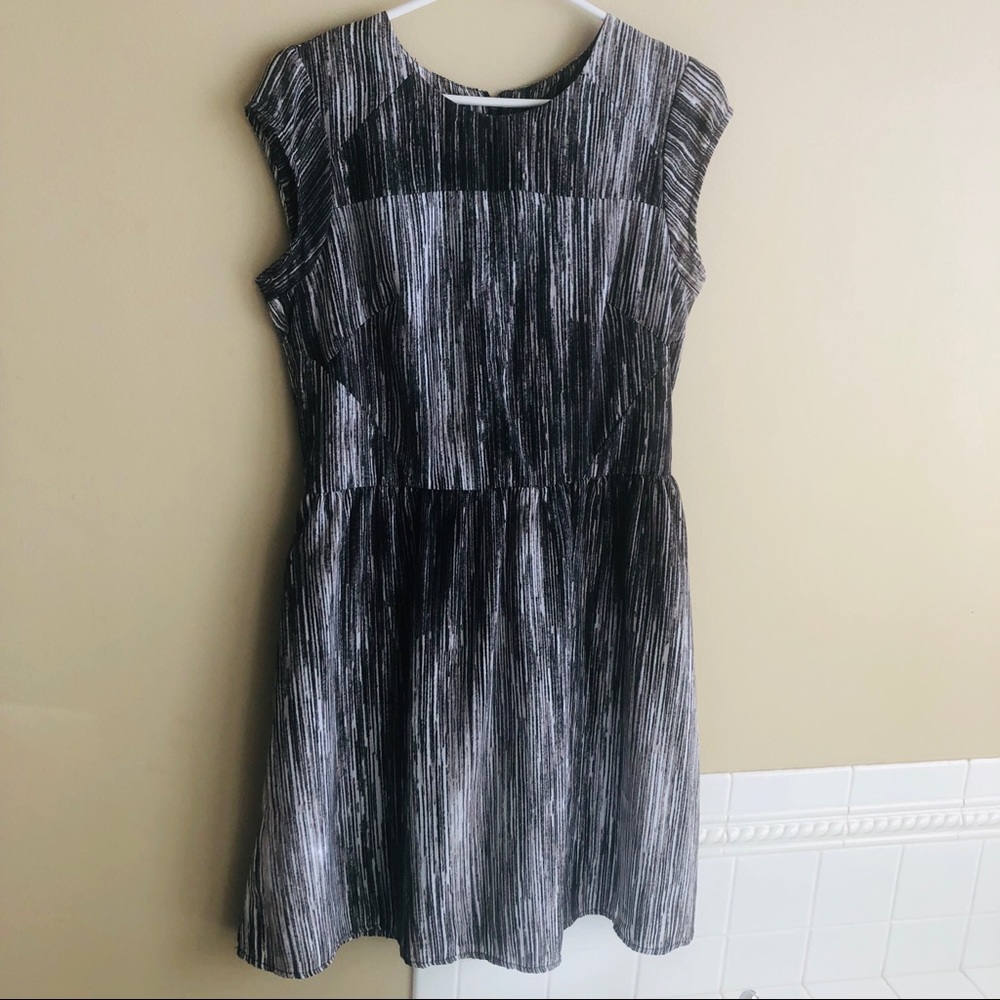 Black and White Print Dress